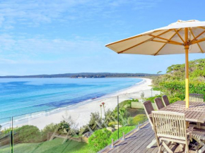 Elandra Hyams Beach